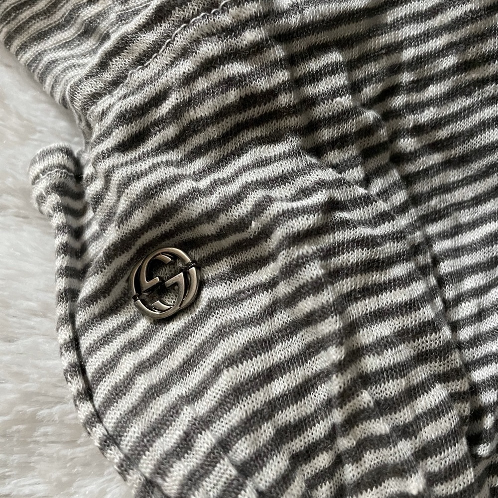 Gucci Linen Striped Scarf Su Nesa in Ivory and Lead - Picture 5 of 8